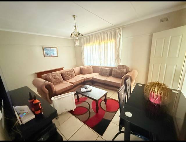 3 BEDROOM HOUSE FOR SALE IN VANDERBIJLPARK CW 6